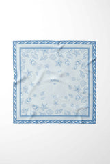 وشاح حريري باهت بنقشة ضباب المحيط