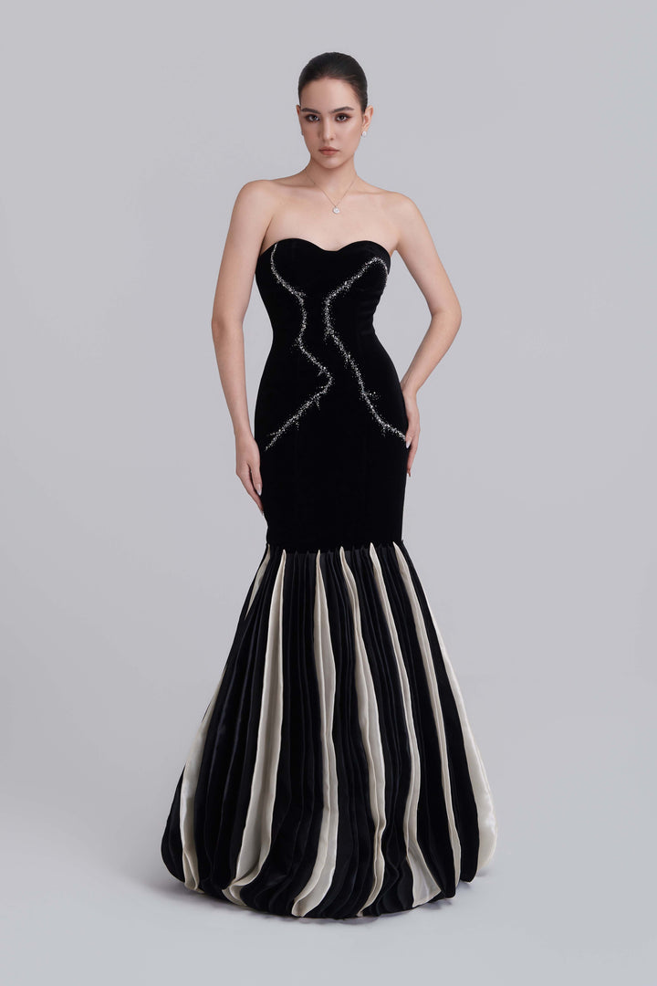 Bridget Strapless Embroidery Mermaid Maxi Dress With Gloves