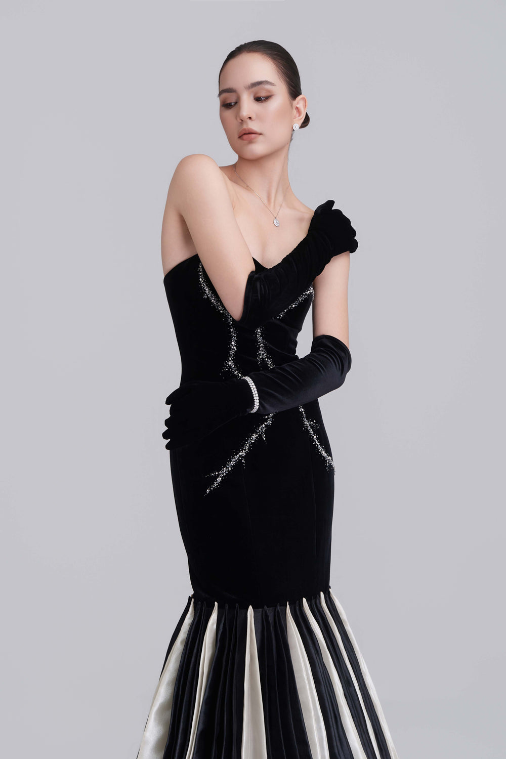 Bridget Strapless Embroidery Mermaid Maxi Dress With Gloves